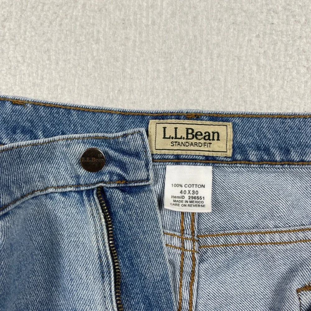 LL Bean Jeans Mens 40x30 Light Blue Cotton Straight Leg Standard Fit Denim Pant